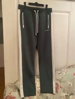 【DIESEL】緑 トレーニングパンツ　M〜Lサイズ