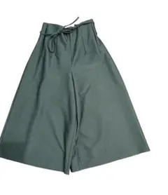 ガウチョパンツ　ワイドパンツ　レディース　モスグリーン　おしゃれ　新品