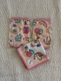 新品未使用 / FEILER / 同柄の抱っこ紐カバーとタオルハンカチセット