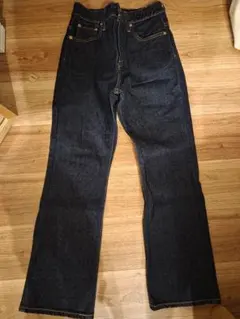 ア*ん様 RED CARD TOMORROWLAND ストレートデニム 23