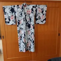 花柄 浴衣 ネイビー ホワイト ピンクのサムネイル