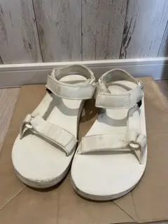 Teva サンダル ホワイトのサムネイル