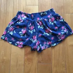 アバクロ　花柄 ショートパンツ キュロット