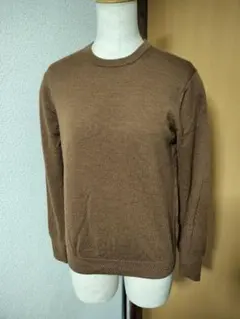 人気　ユニクロ　ブラウン　クルーネック ニット　セーター 長袖