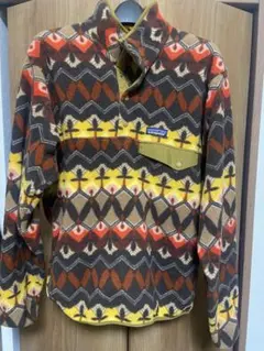patagonia 幾何学模様 フリースジャケット