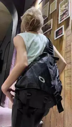 【新品】オークリー 00s Y2K ワンショルダーバッグ ボディバッグ ブラック
