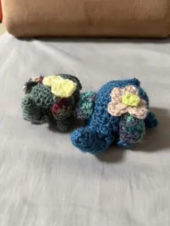 あみぐるみ象 青と緑 花飾り付き