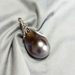 マベパール　ペンダントトップ