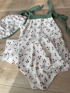 チェリー柄フリルワンピース水着