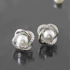 P017a【パール】ピアス　豪華　結婚式　淡水パール　オシャレ　惑星　シルバー