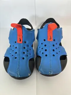 Item thumbnail for item 6983e151-dd72-4a78-82ff-8fd2da63d1bd