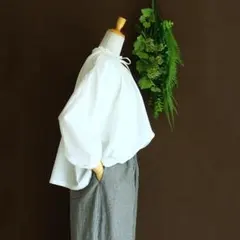 美品 Lサイズ MIU MIU ボタニカル柄 スモッキング刺繍 ブラウス 麻 