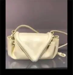 【美品】ボッテガヴェネタ　クロスボディバック