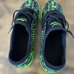 PUMA FUTURE フットサルシューズ ブラック グリーン２６センチのサムネイル