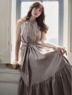 新品タグ付 herlipto Notting Hill Belted Dress