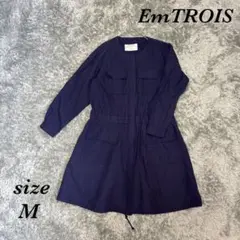 エマトロワ (M) フェリシモ クルーネック ノーカラー シャツ ワンピース