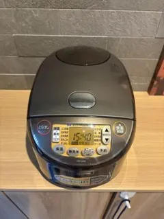 【店頭展示品】ZOJIRUSHI 炊飯器 NW-VF18K1 本体 ZOJIRUSHI 炊飯器 NW-VF18K1 本体 10合炊き メーカー保証 - メルカリ