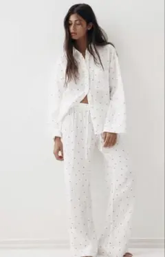 H&M ハート柄 ホワイト パジャマセットのサムネイル
