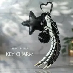 じゃらじゃらキーホルダー 黒白 パラコード バッグチャーム シンプル モノトーン