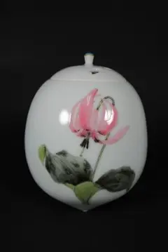最上位作！【末岡信彦】（師）藤本能道！。釉描色絵片栗文香炉（共箱、共布）。 最上位作！【末岡信彦】（師）藤本能道！。釉描色絵片栗文香炉（共箱