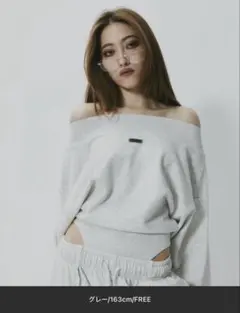 BLONDEYオフショルダー ボディスーツ トレーナートップス