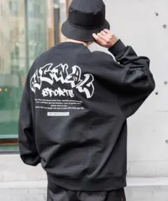 ブラック グラフィックプリント スウェット