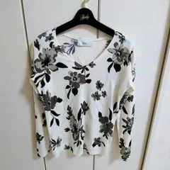 AZUL♡花柄ニット