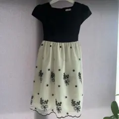 黒と白の清楚なフラワー刺繍ドレス(princess motherways)