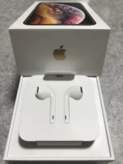 iPhone付属品ライトニングイヤホン