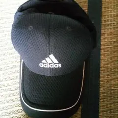 adidas ブラックメッシュキャップ OSFX