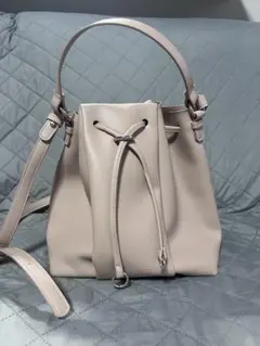 ZARA ピンクベージュ 巾着ショルダーバッグ