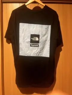 The North Face × Supreme Tシャツ