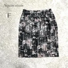【アクアスキュータム 】Aquascutum タイトスカート Fサイズ　日本製のサムネイル