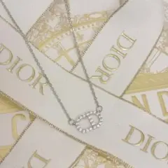 【残り1点】Dior CD ロゴ ストーン ネックレス シルバーのサムネイル
