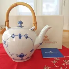 廃盤品 ロイヤルコペンハーゲン 急須 湯飲み 箱付 新品 未使用 廃盤品 ロイヤルコペンハーゲン 急須 湯飲み 箱付 新品 未使用