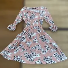 ベルーナ　レディースワンピース　新品タグ付き