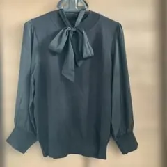 GUリボン付き黒バルーン袖 異素材九分シャツ