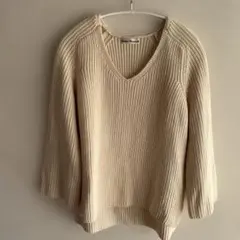 Urban Research アイボリー Vネック セーター美品