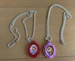 ディズニー　プリンセス　ペンダント　ネックレス　　 2本