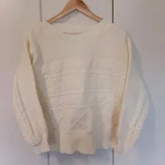 アイボリー ケーブル編み ニット 長袖
