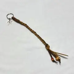 レザー編み込み携帯ストラップ