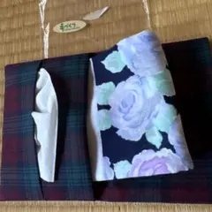 未使用品の和風花柄チェックポーチ