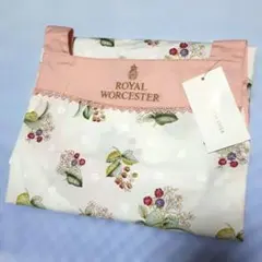 ロイヤルウースター✿ エプロン (ベリー柄)のサムネイル