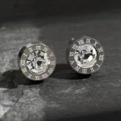 ✴️CZダイヤ シルバー ジルコニア ピアス　ローマ数字　キラキラ　✴️