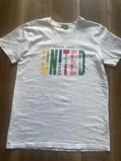 ほとんど新しいUNITED COLORS OF BENETTON Tシャツのサムネイル