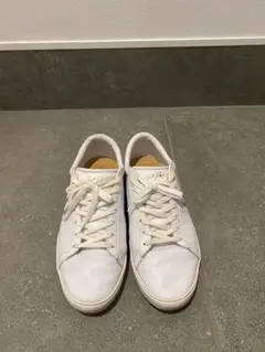 FRED PERRY ホワイトスニーカーのサムネイル