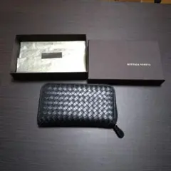 ラ*0様 BOTTEGA VENETA ブラックレザーラウンドジップ長財布