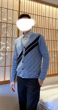 ダンヒル　　ストライプ柄 ライトブルーカーディガン