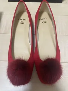 Odette e Odile ファー付きパンプス レッド 23cmのサムネイル