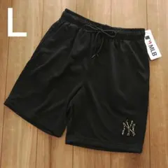 MLB ニューヨークヤンキース ハーフパンツ レオパード柄 刺繍ロゴ ブラック